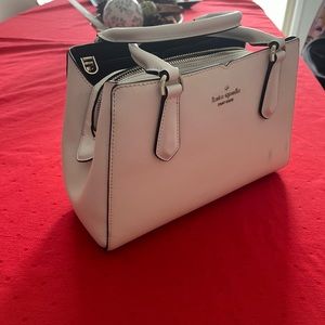 Kate Spade New York Tippy Small White